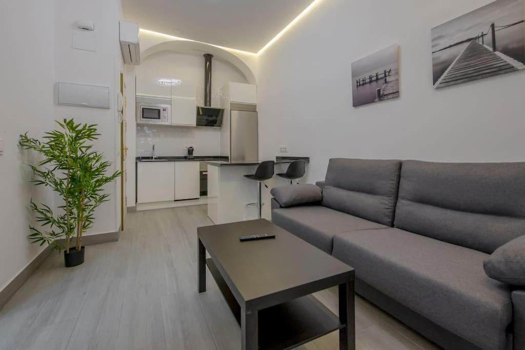 Suara Apartamentos 2 Мадрид Екстериор снимка