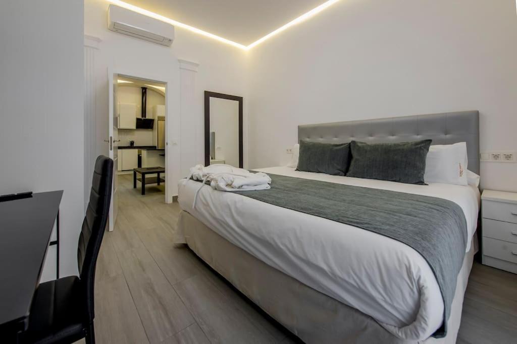 Suara Apartamentos 2 Мадрид Екстериор снимка