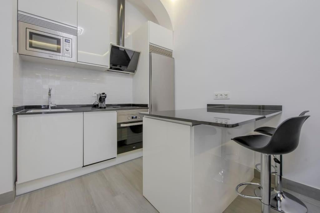 Suara Apartamentos 2 Мадрид Екстериор снимка