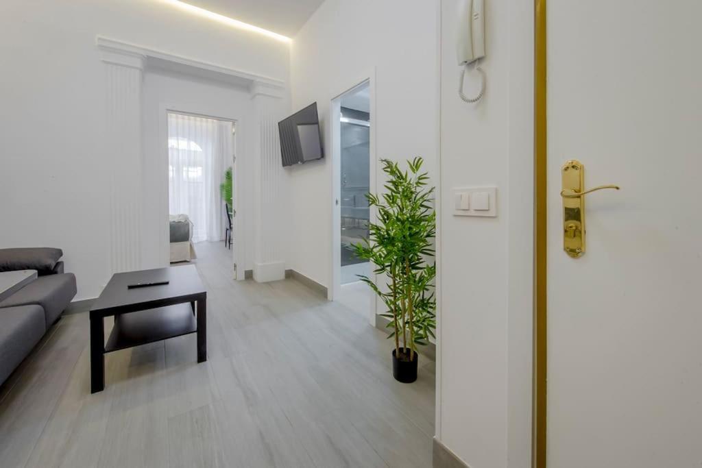 Suara Apartamentos 2 Мадрид Екстериор снимка